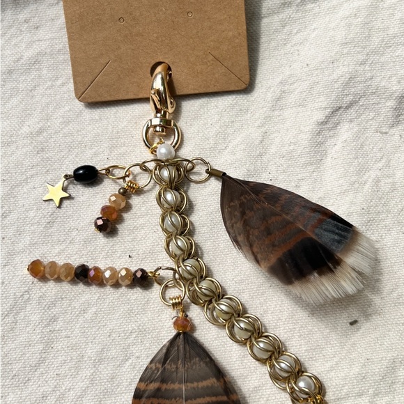 Vintage feathered boot clasp - Picture 3 of 7